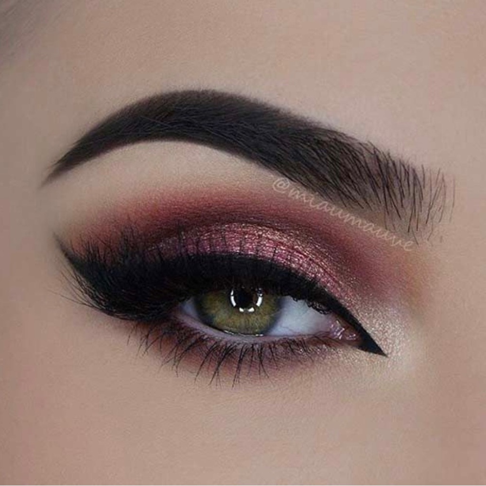 Starlooks Pro HD Eyeshadow 5 shade.